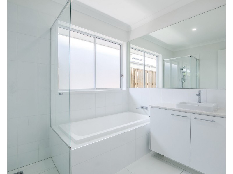 147 Gainsborough Drive, Pimpama QLD 4209