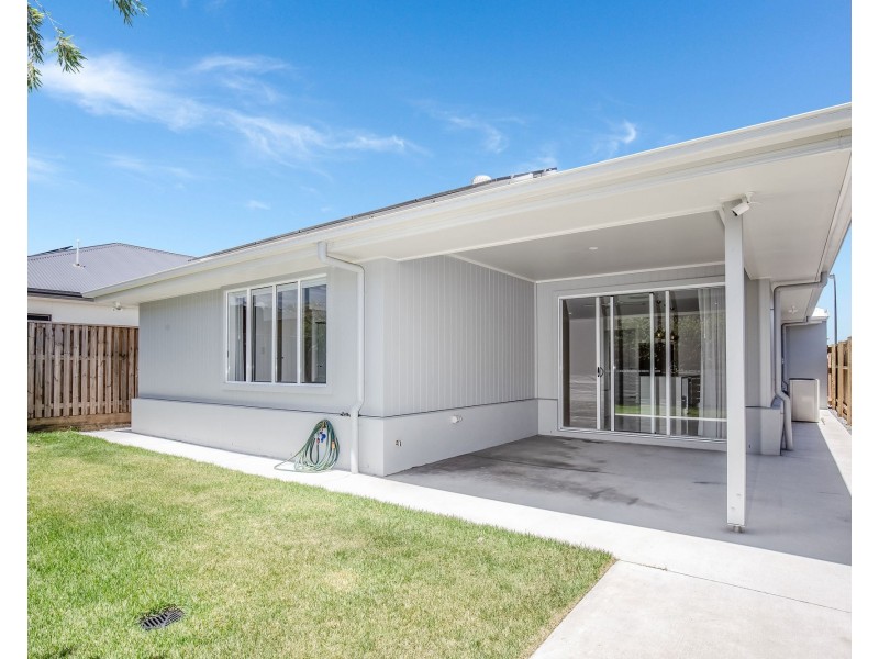 147 Gainsborough Drive, Pimpama QLD 4209