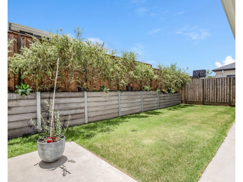 147 Gainsborough Drive, Pimpama QLD 4209