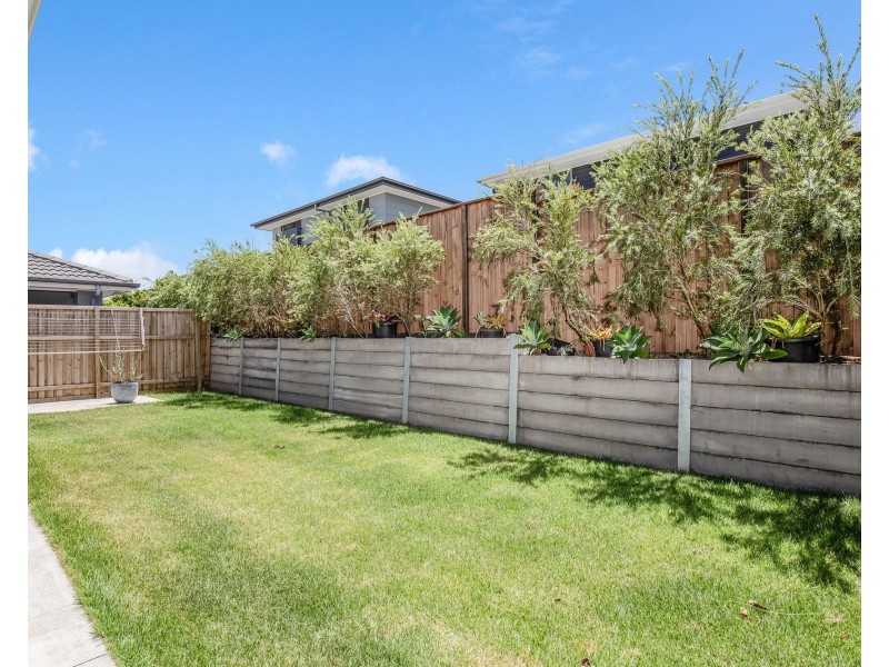 147 Gainsborough Drive, Pimpama QLD 4209