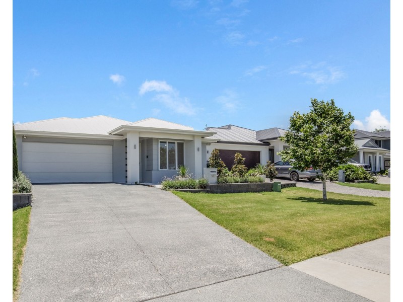 147 Gainsborough Drive, Pimpama QLD 4209