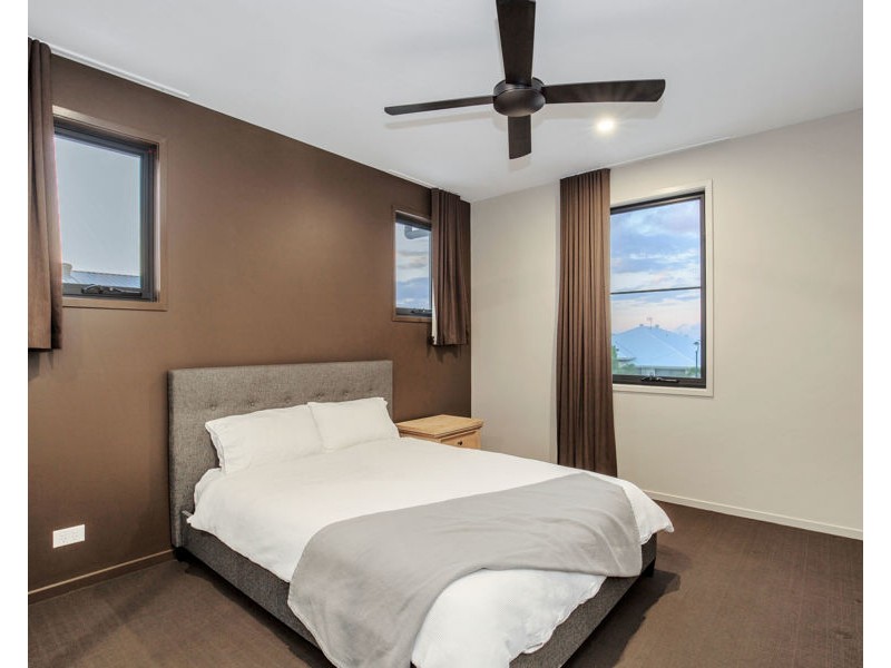 22 Sundown Place, Jacobs Well QLD 4208