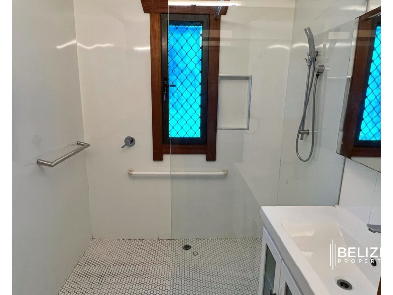 43 Pelican Parade, Jacobs Well QLD 4208