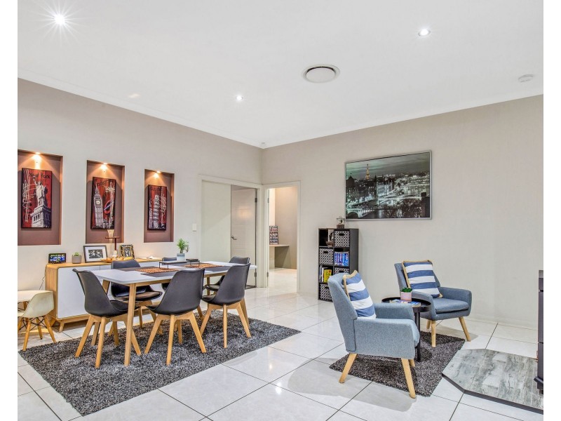 7 Windward Place, Jacobs Well QLD 4208