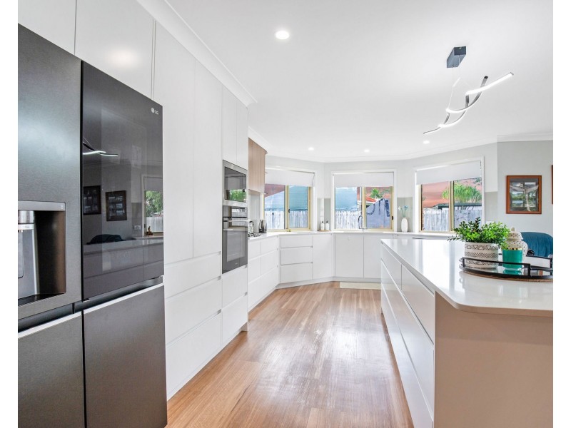 33 Royal Palm Drive, Steiglitz QLD 4207