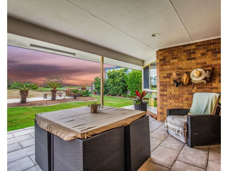 33 Royal Palm Drive, Steiglitz QLD 4207