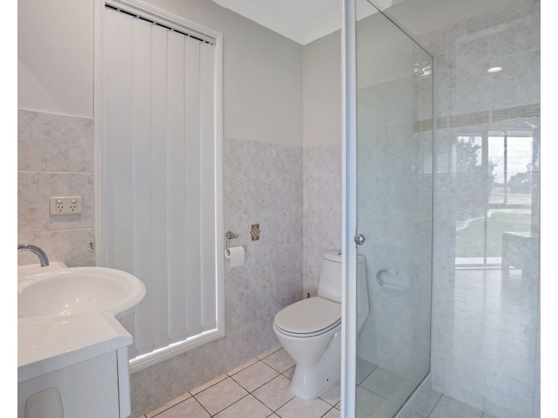 33 Royal Palm Drive, Steiglitz QLD 4207