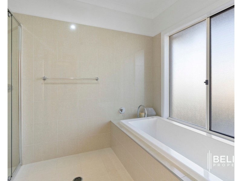 10 Windward Place, Jacobs Well QLD 4208