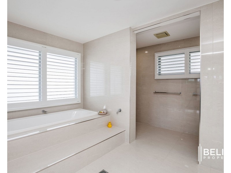 41 Marina Parade, Jacobs Well QLD 4208