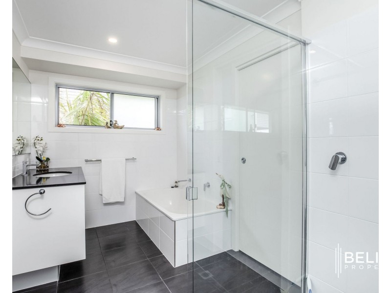 41 Marina Parade, Jacobs Well QLD 4208