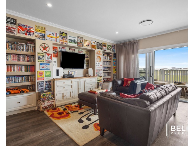 19 Poinciana Place, Jacobs Well QLD 4208