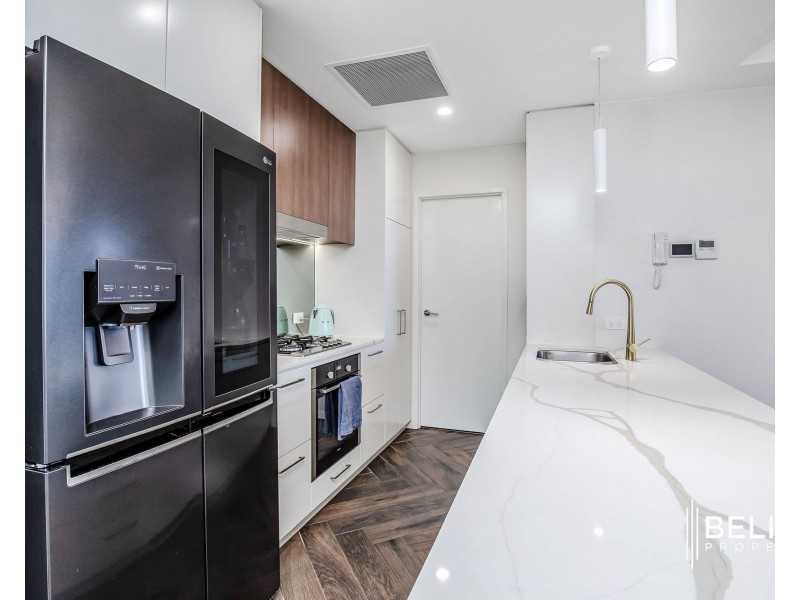 120/37 Sickle Avenue, Hope Island QLD 4212