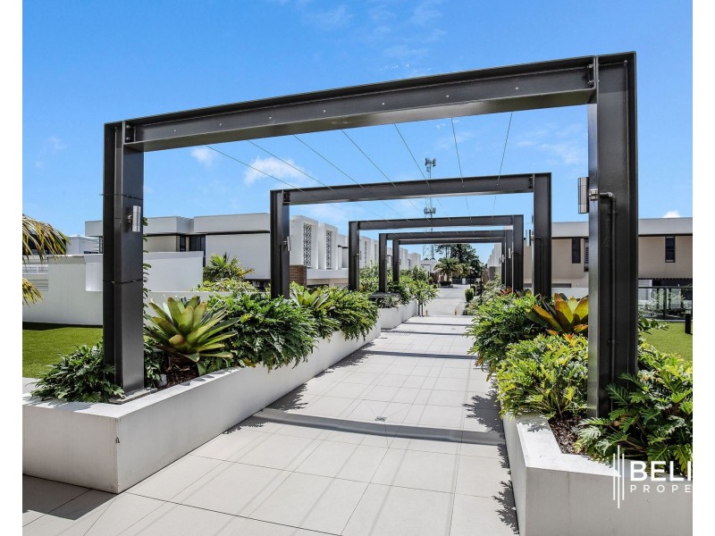 120/37 Sickle Avenue, Hope Island QLD 4212