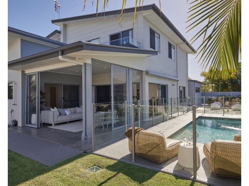 3 Marina Parade, Jacobs Well QLD 4208