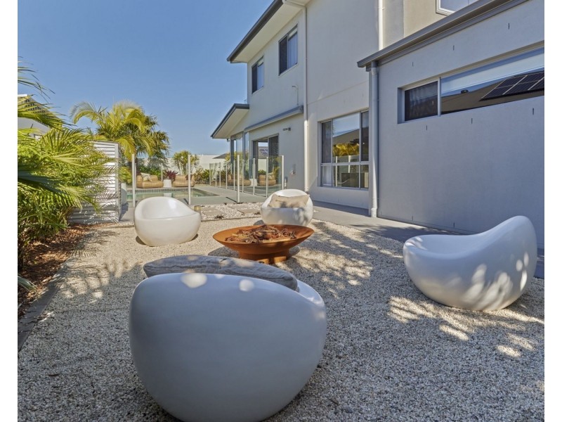 3 Marina Parade, Jacobs Well QLD 4208