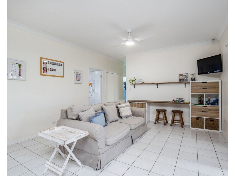 1 Banka Avenue, Jacobs Well QLD 4208