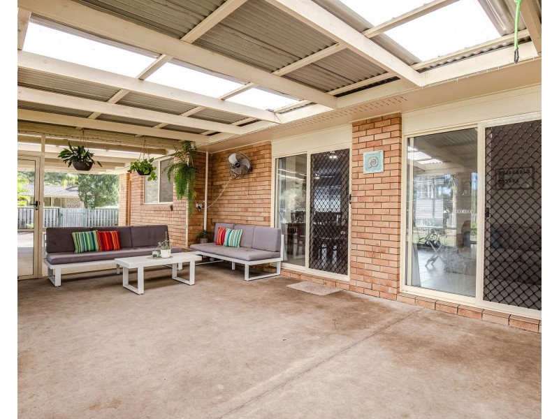 1 Banka Avenue, Jacobs Well QLD 4208