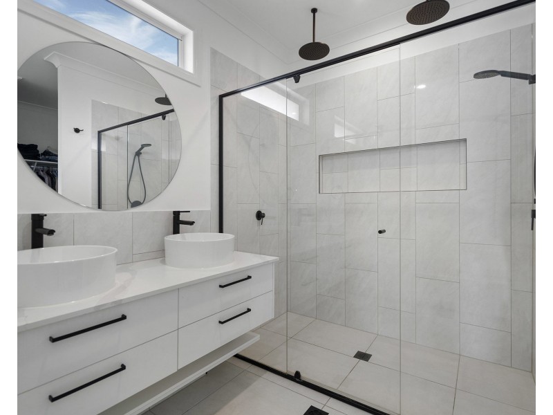 315 Harbour Boulevard, Jacobs Well QLD 4208