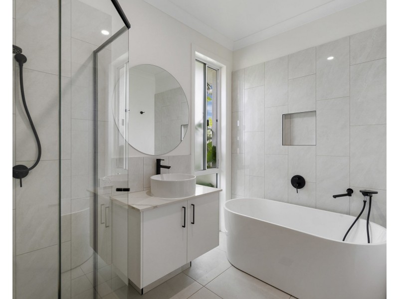 315 Harbour Boulevard, Jacobs Well QLD 4208