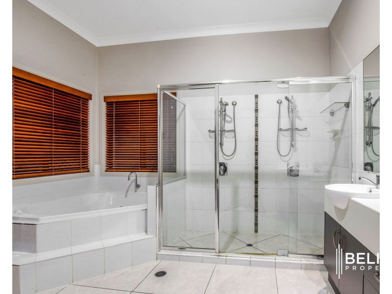 7 Windward place, Jacobs Well QLD 4208