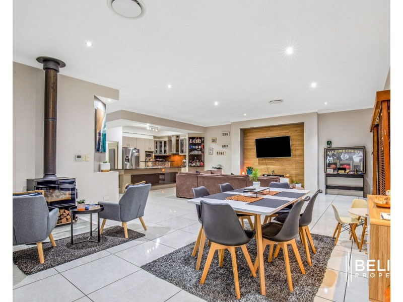 7 Windward place, Jacobs Well QLD 4208