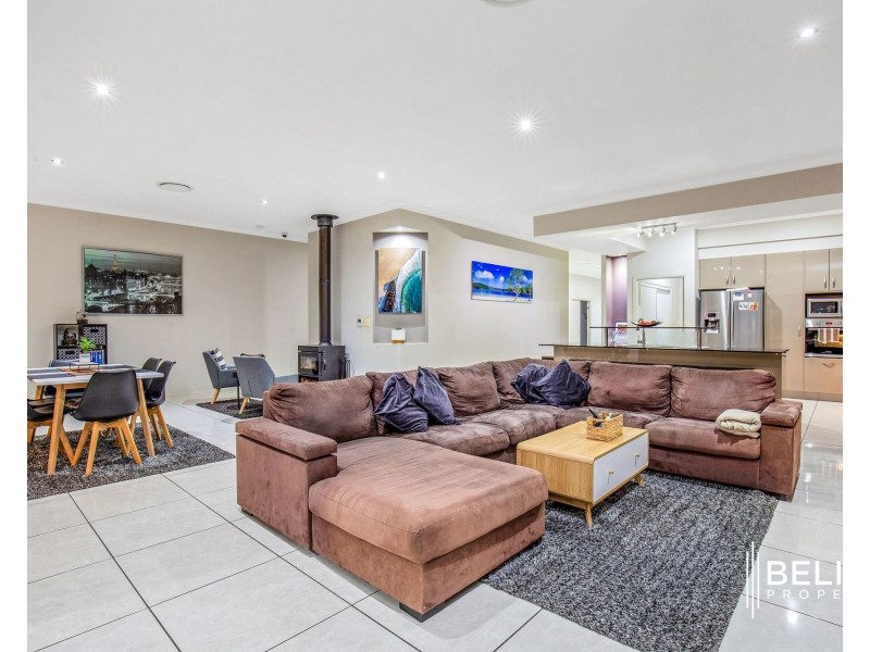 7 Windward place, Jacobs Well QLD 4208