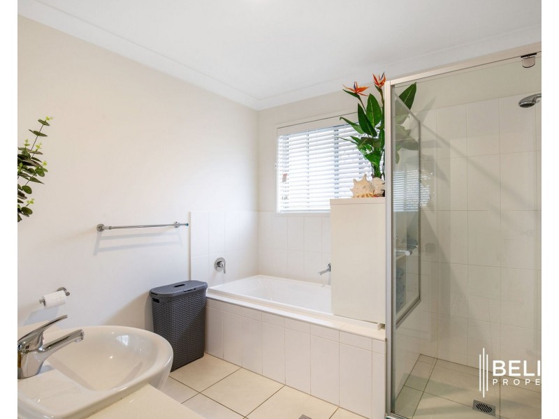 13 Seabright Circuit, Jacobs Well QLD 4208