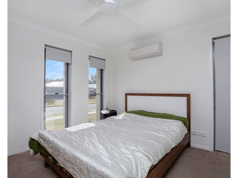 6 Blue Bay Street, Jacobs Well QLD 4208