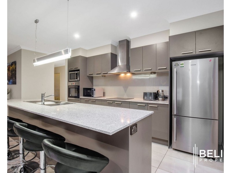 4 Ludlow Crescent, Ormeau Hills QLD 4208