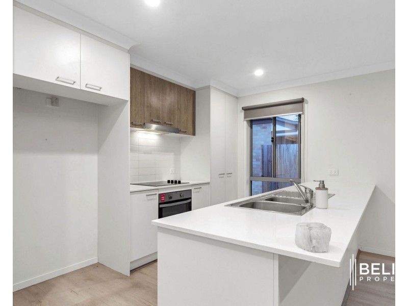 3 Helmore Road, Jacobs Well QLD 4208
