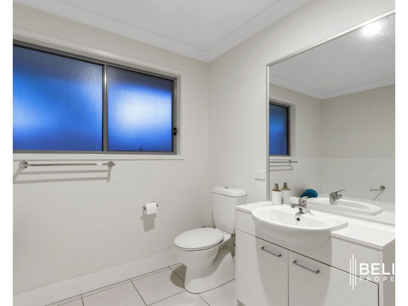 3 Helmore Road, Jacobs Well QLD 4208