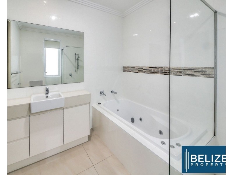 32 Windward Place, Jacobs Well QLD 4208