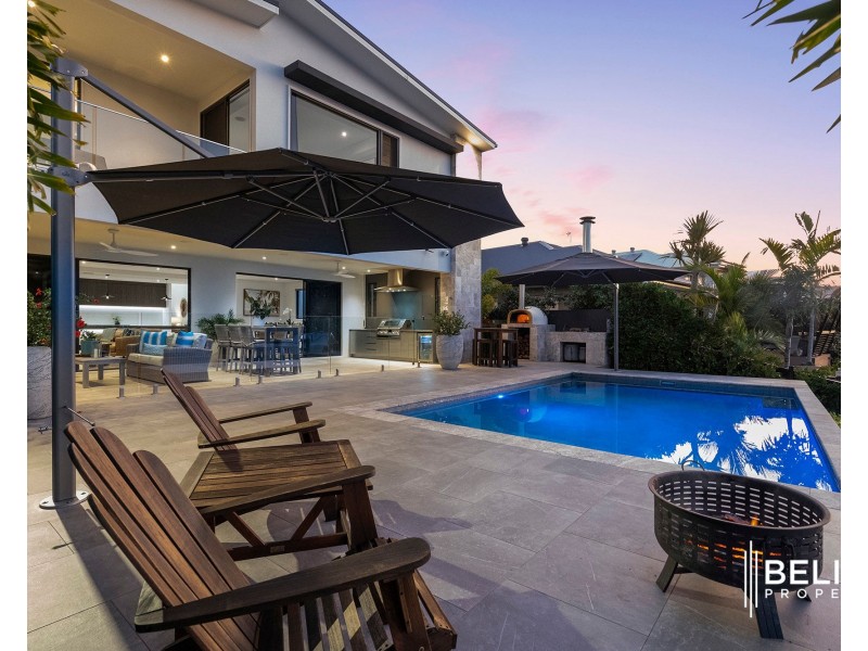 42 Paradise Parade, Jacobs Well QLD 4208