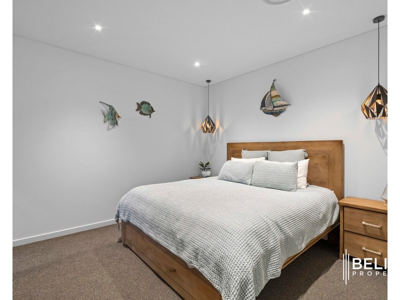 42 Paradise Parade, Jacobs Well QLD 4208