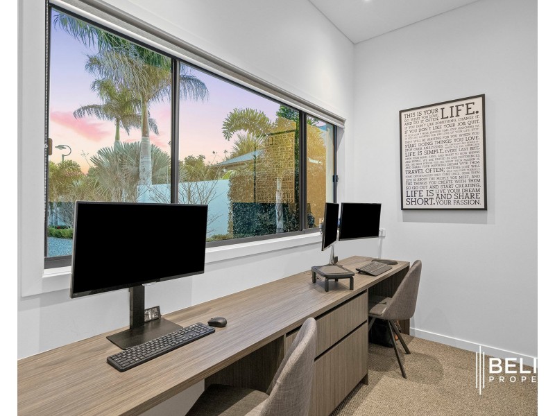 42 Paradise Parade, Jacobs Well QLD 4208