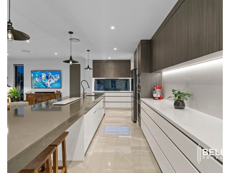 42 Paradise Parade, Jacobs Well QLD 4208