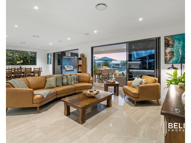 42 Paradise Parade, Jacobs Well QLD 4208