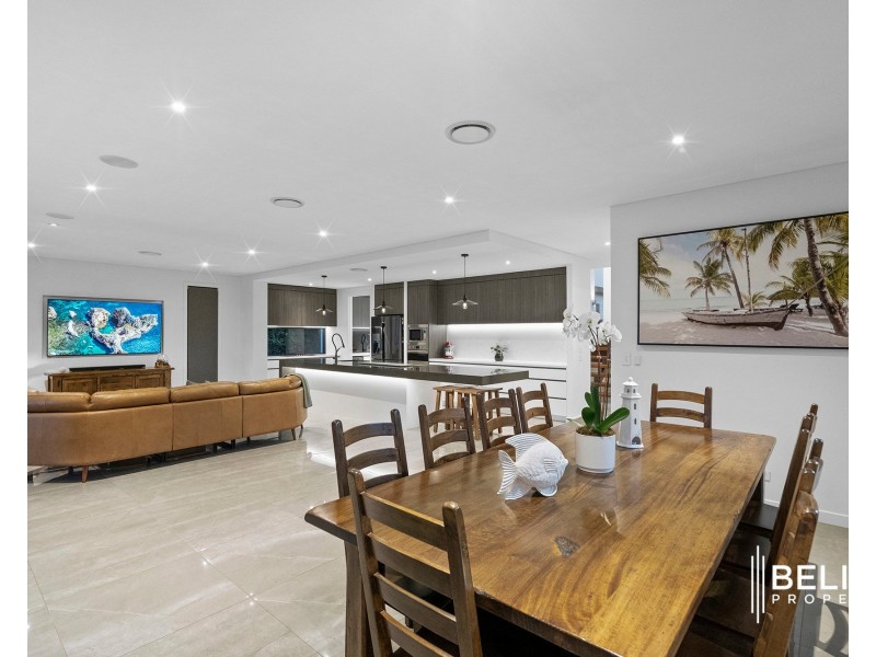 42 Paradise Parade, Jacobs Well QLD 4208