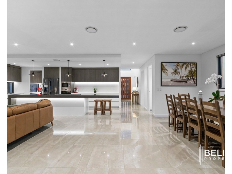 42 Paradise Parade, Jacobs Well QLD 4208
