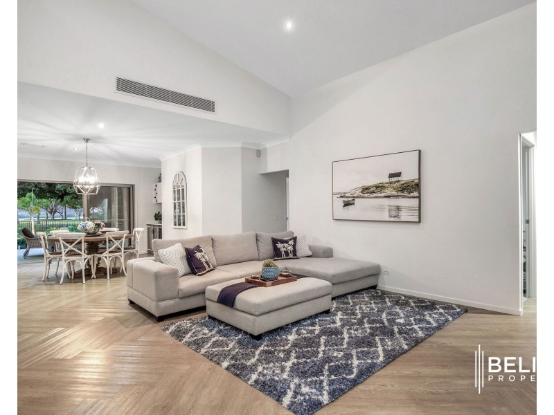 12 Marina Parade, Jacobs Well QLD 4208