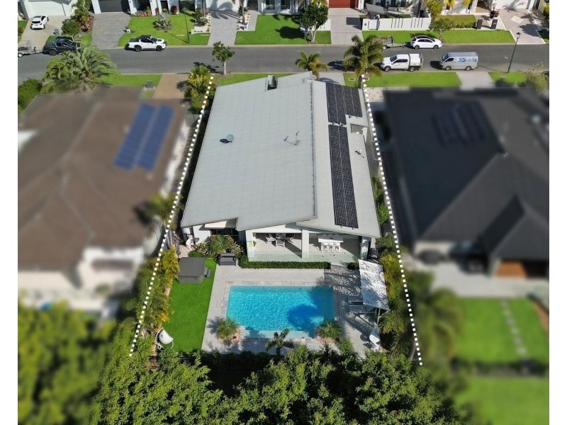 12 Marina Parade, Jacobs Well QLD 4208