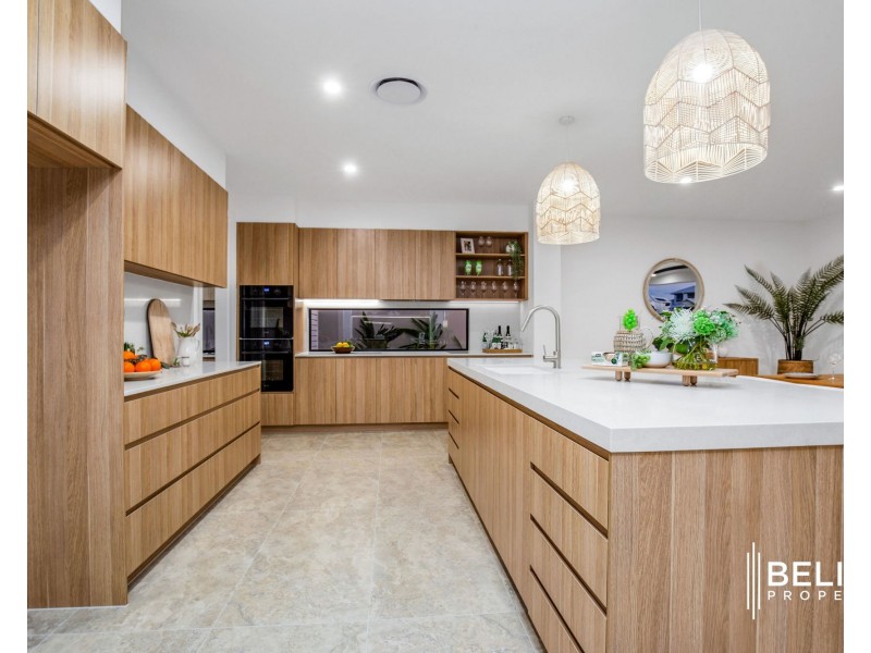 105 Paradise Parade, Jacobs Well QLD 4208