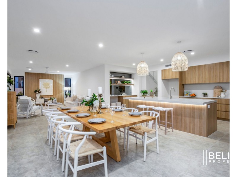 105 Paradise Parade, Jacobs Well QLD 4208