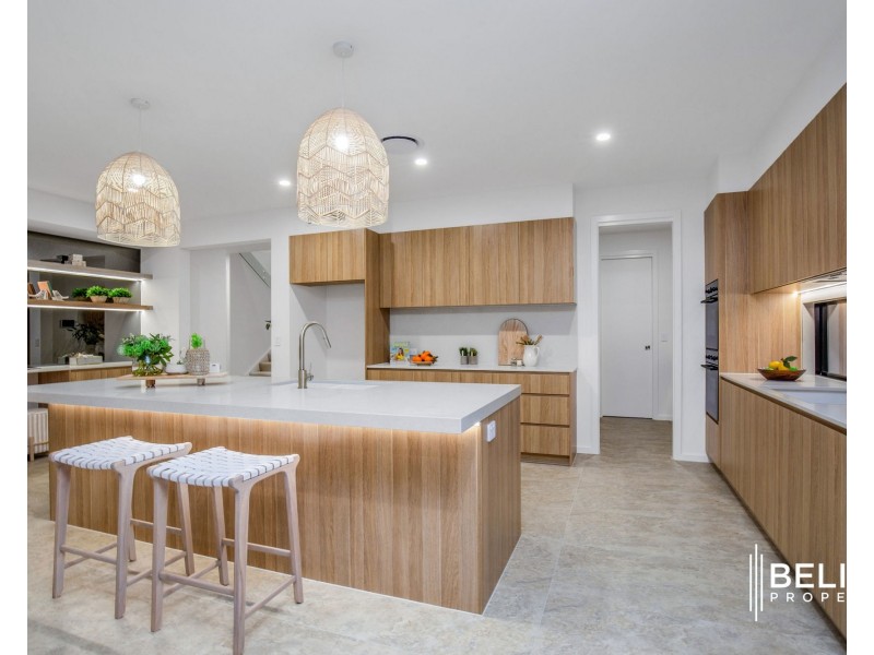 105 Paradise Parade, Jacobs Well QLD 4208