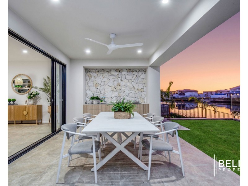 105 Paradise Parade, Jacobs Well QLD 4208