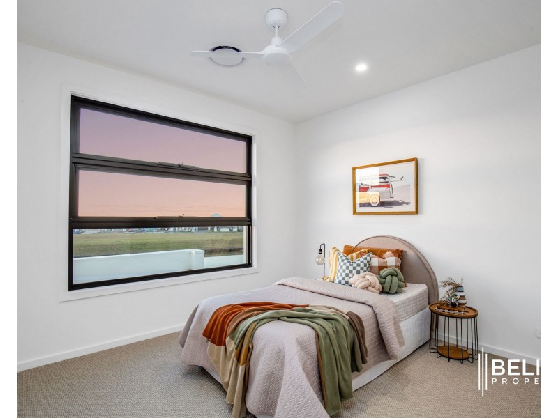 105 Paradise Parade, Jacobs Well QLD 4208