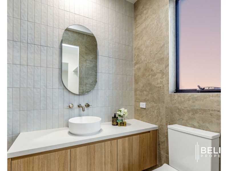 105 Paradise Parade, Jacobs Well QLD 4208