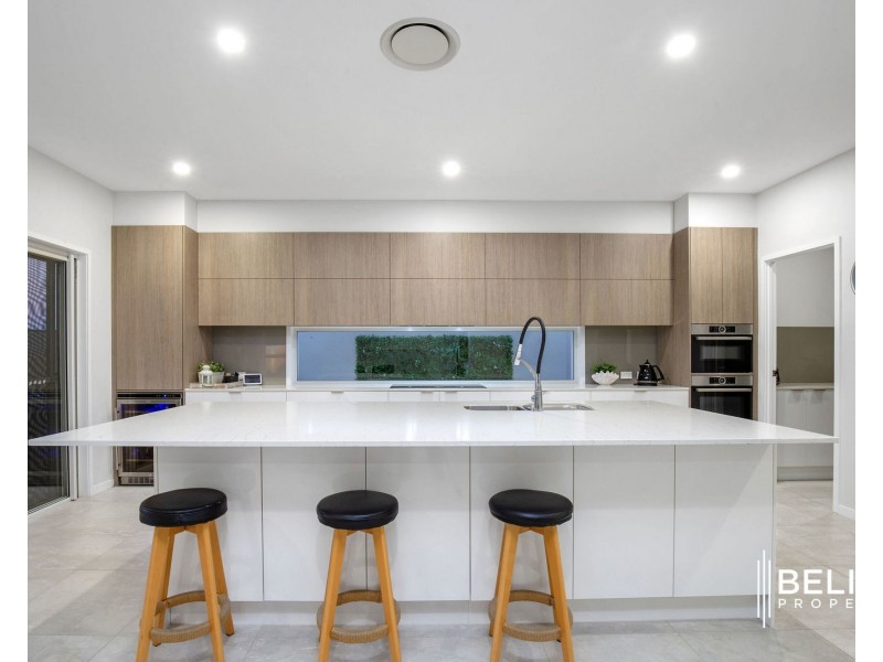 36 Paradise Parade, Jacobs Well QLD 4208