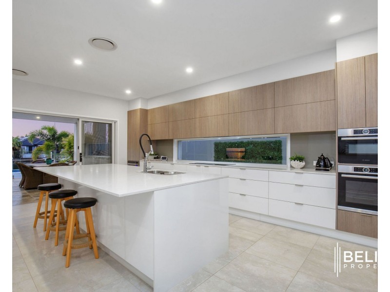 36 Paradise Parade, Jacobs Well QLD 4208