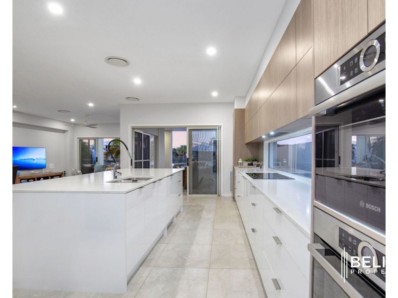 36 Paradise Parade, Jacobs Well QLD 4208